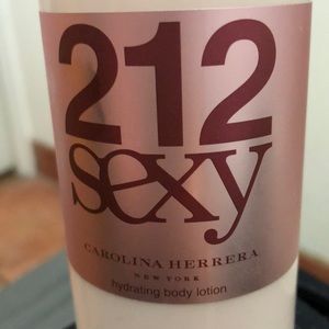 Meet your Posher, Roxann